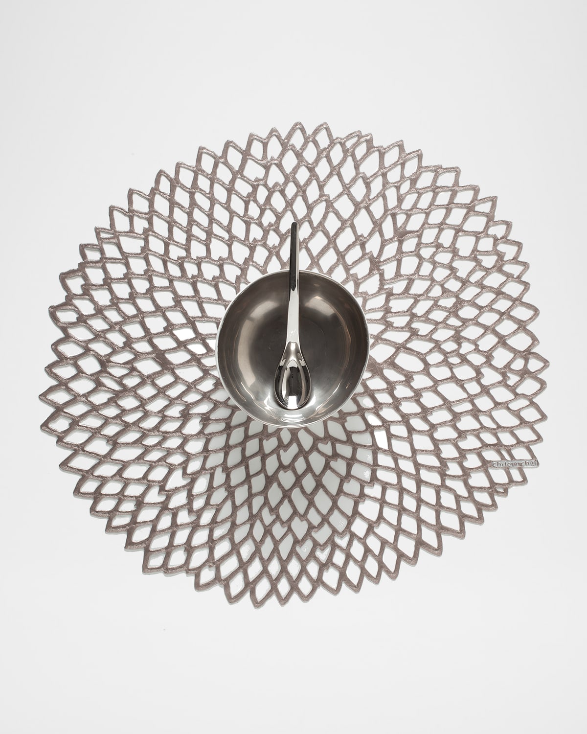 Chilewich Dahlia Placemat In Gunmetal