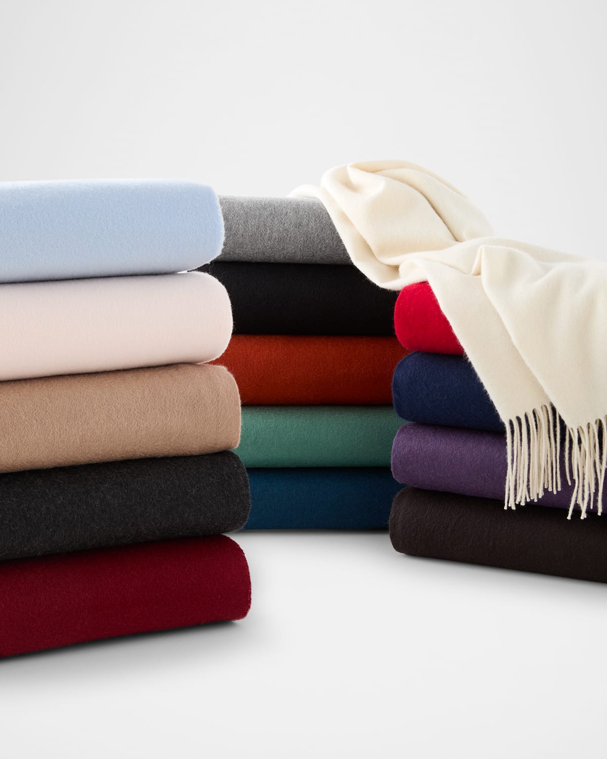 Sofia Cashmere Fringed Cashmere Throw In Hunter Green
