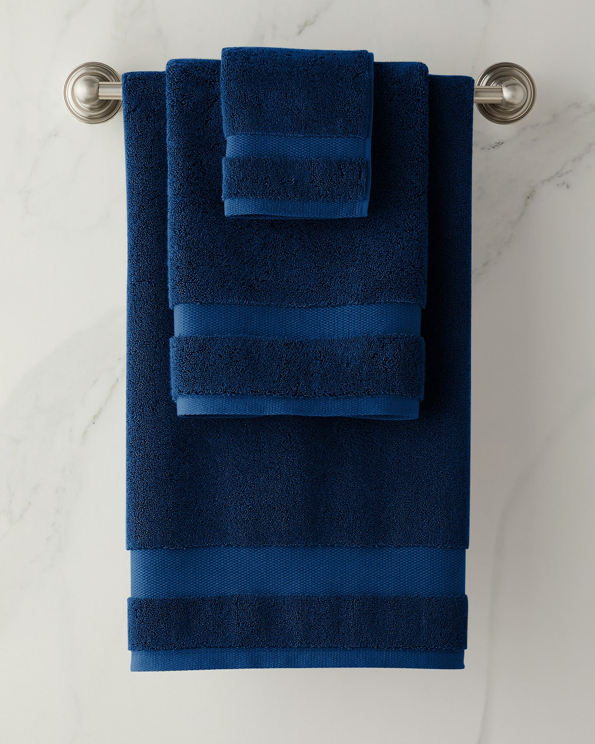 Sferra Dobby Hand Towel In Navy