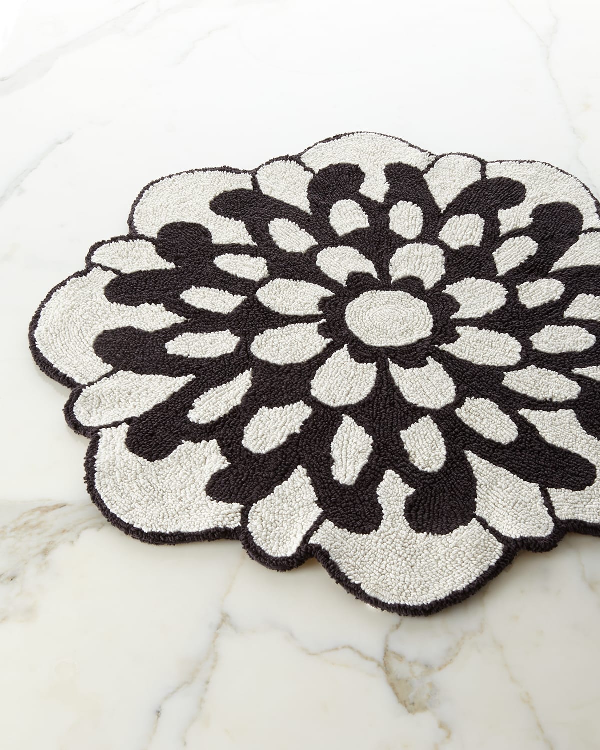 Missoni Otil Flower Bath Mat In Black/white