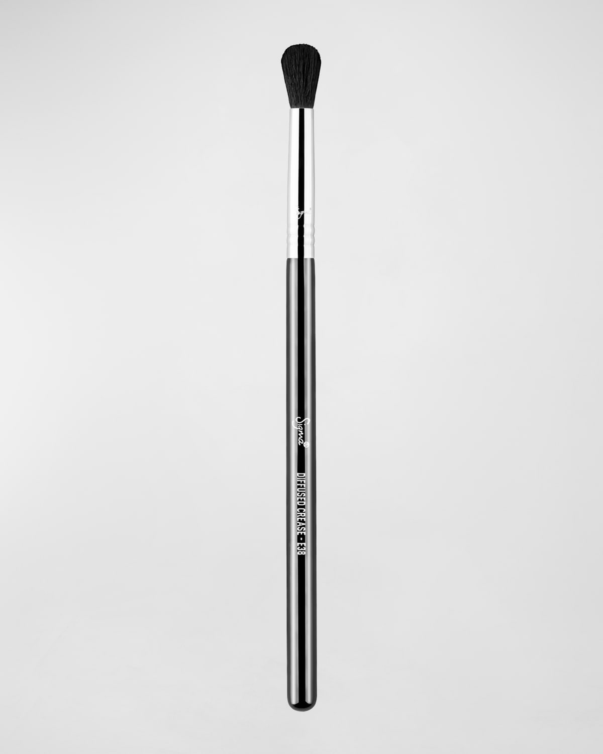 E38 &#150; Diffused Crease&#153; Brush