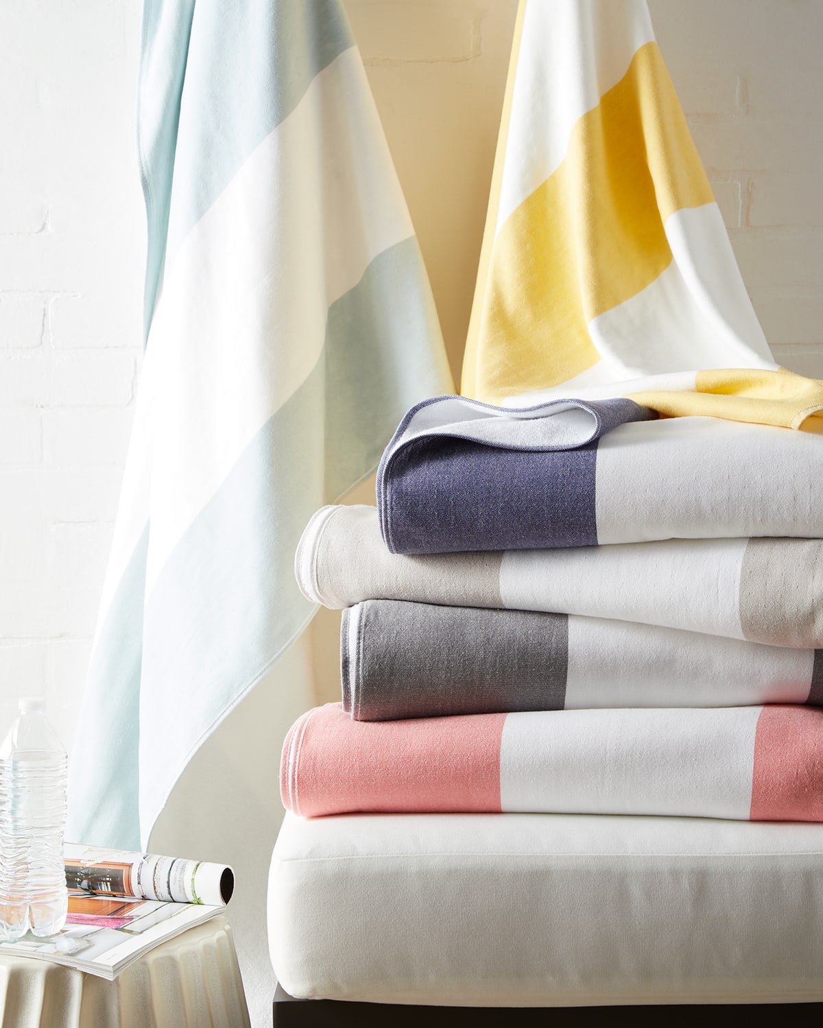 Kassatex Block Stripe Beach Towel In Linen/white