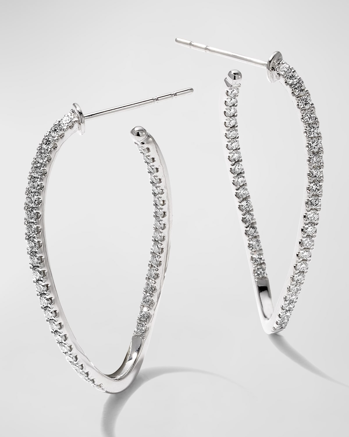 Memoire 18k White Gold Diamond J-Twist Hoop Earrings