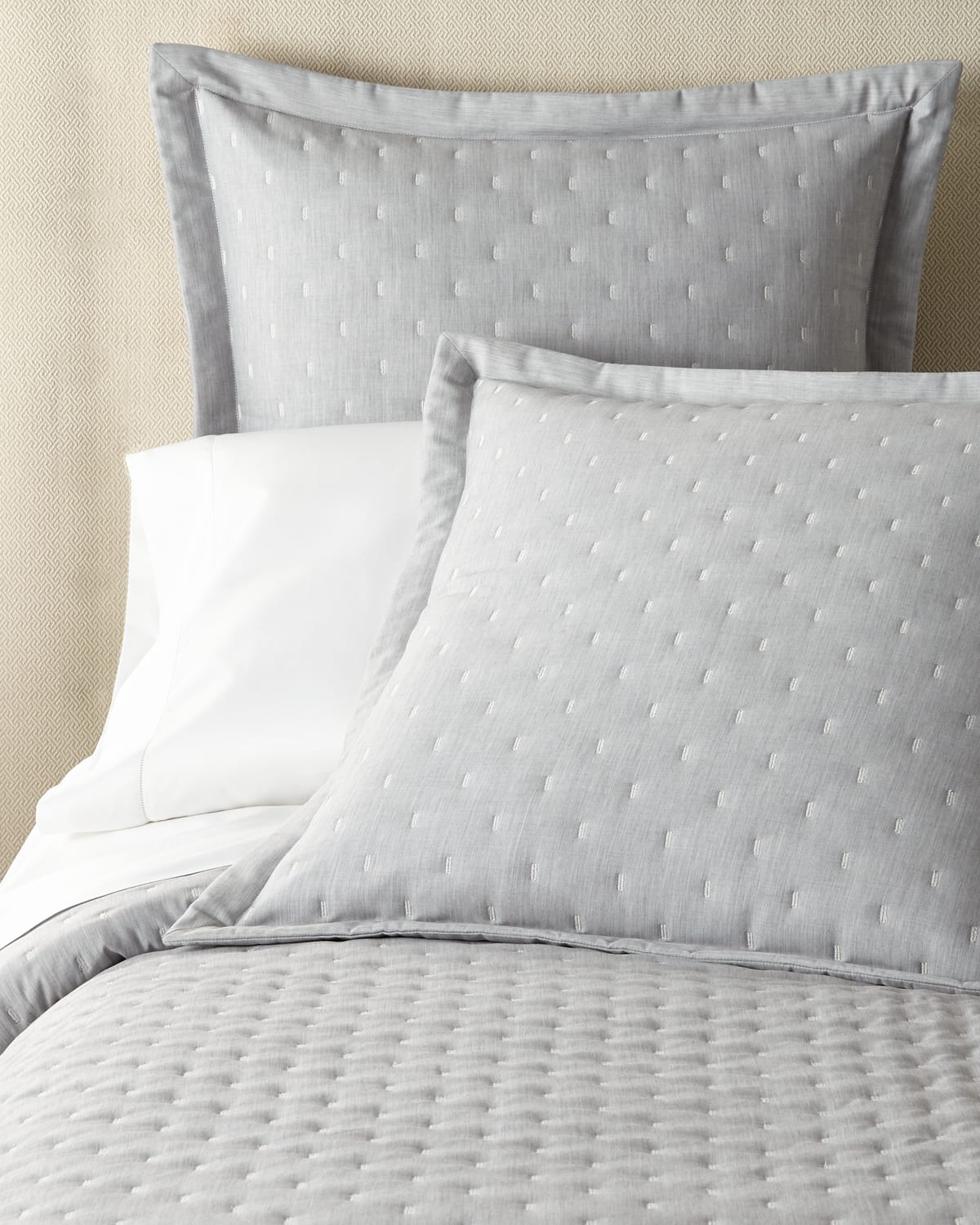 Home Treasures Zermatt Fil Coupe Quilted Queen Coverlet In White
