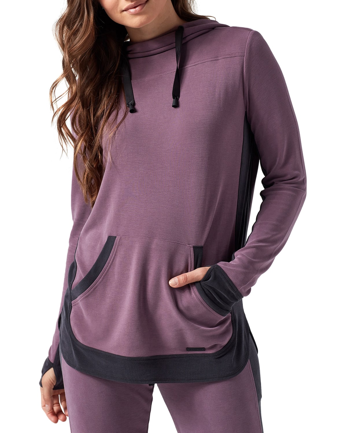 Amour Active Pullover Hoodie