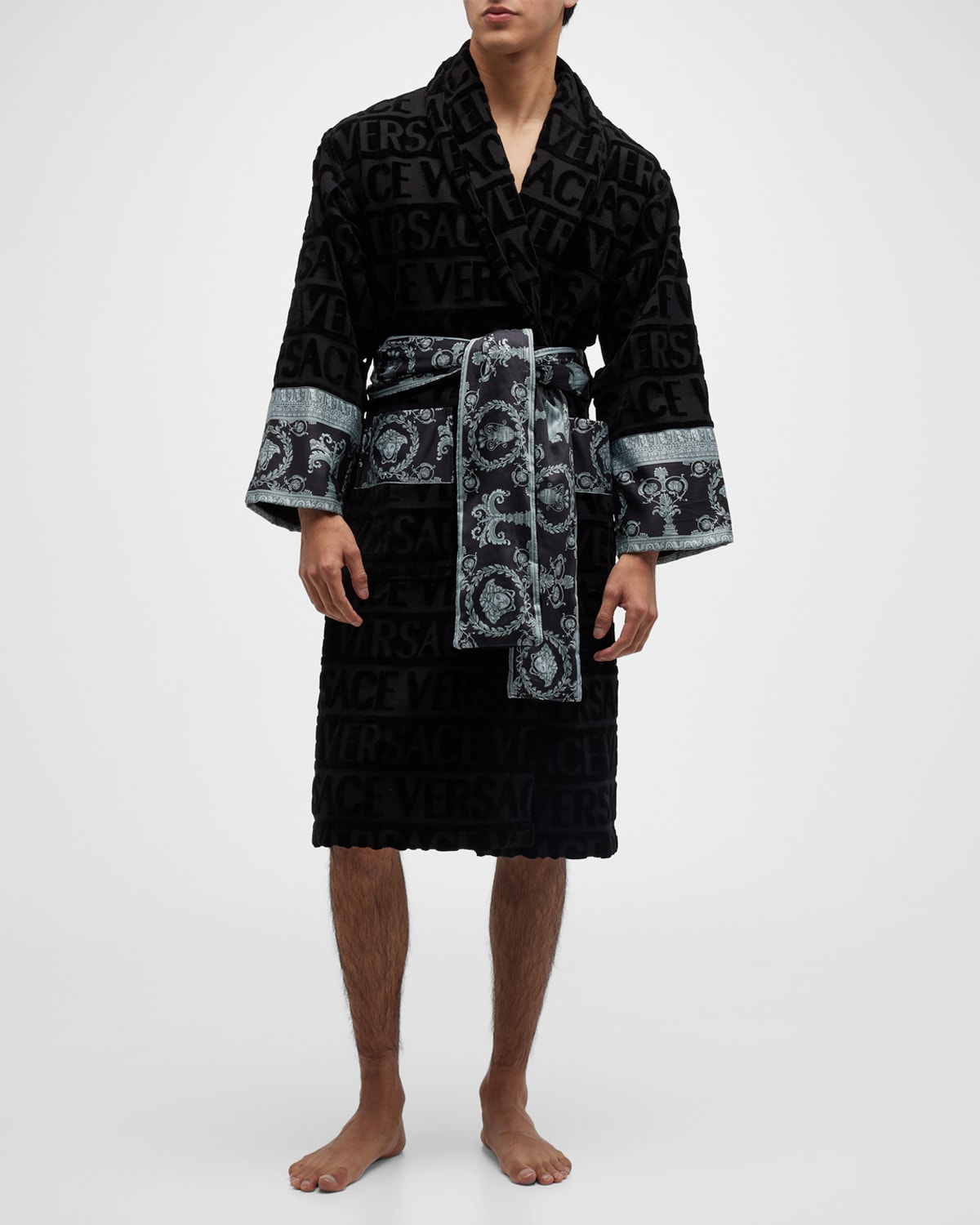Unisex Barocco Sleeve Robe