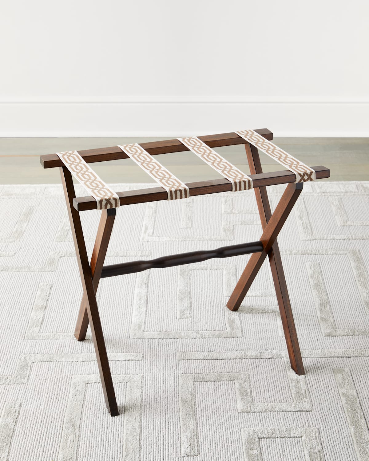 Gate House Furniture Chain Link Luggage Rack