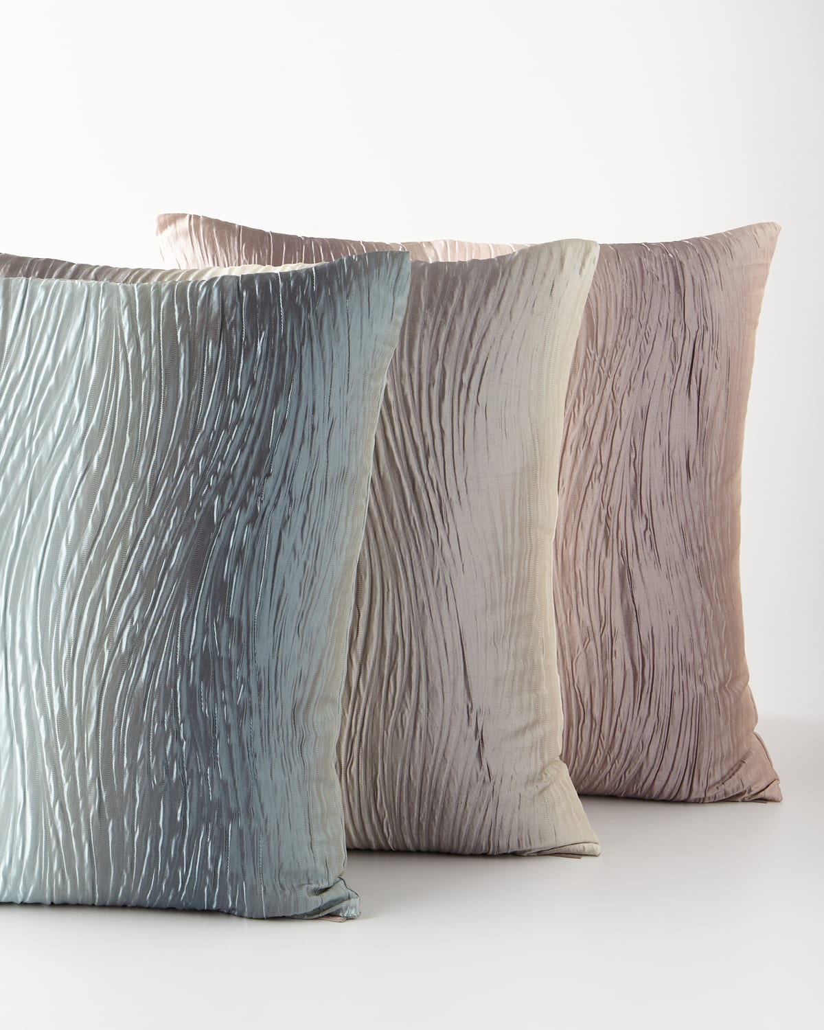 D.v. Kap Home Rhythm Pillow In White/gray