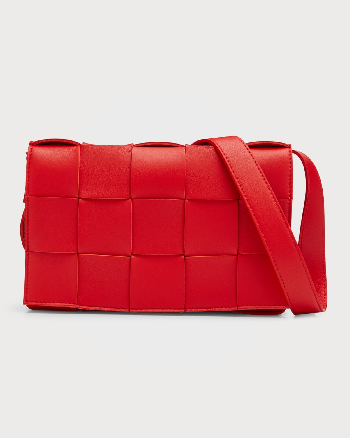 Bottega Veneta The Cassette Intrecciato Crossbody Bag In Redstone