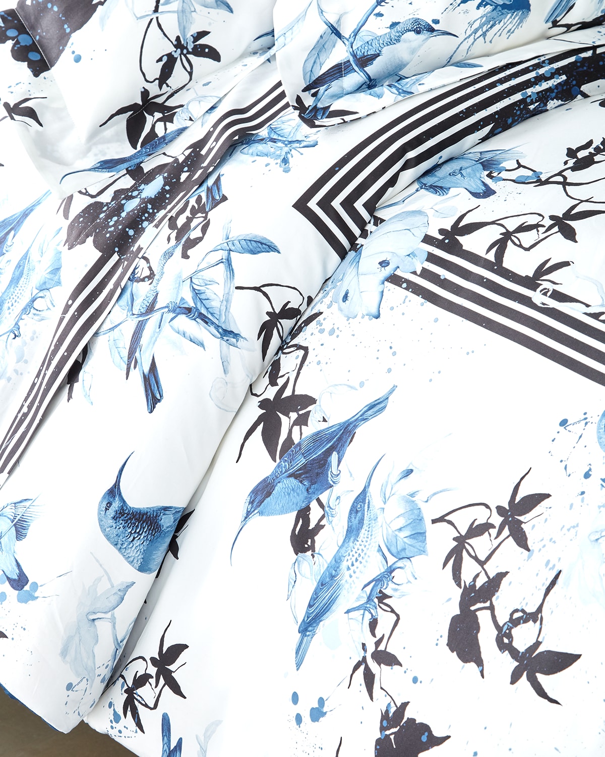 Roberto Cavalli Birds Ramage Queen Duvet Cover In Blue Pattern