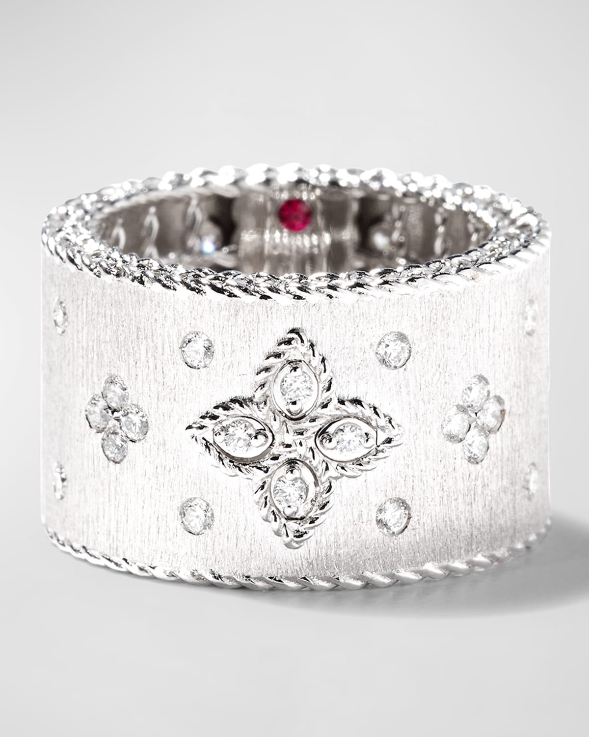 18k White Gold Venetian Princess Diamond Ring, Size 6.5