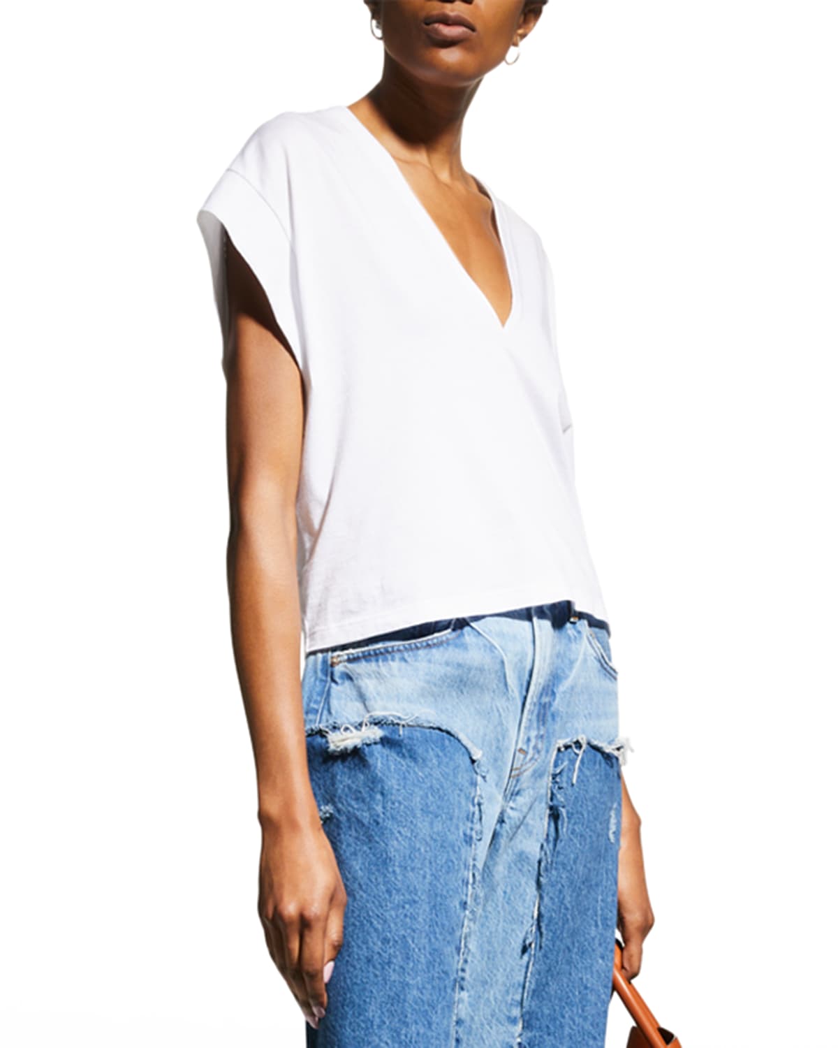 Frame Le High Rise V-neck Tee In Blan