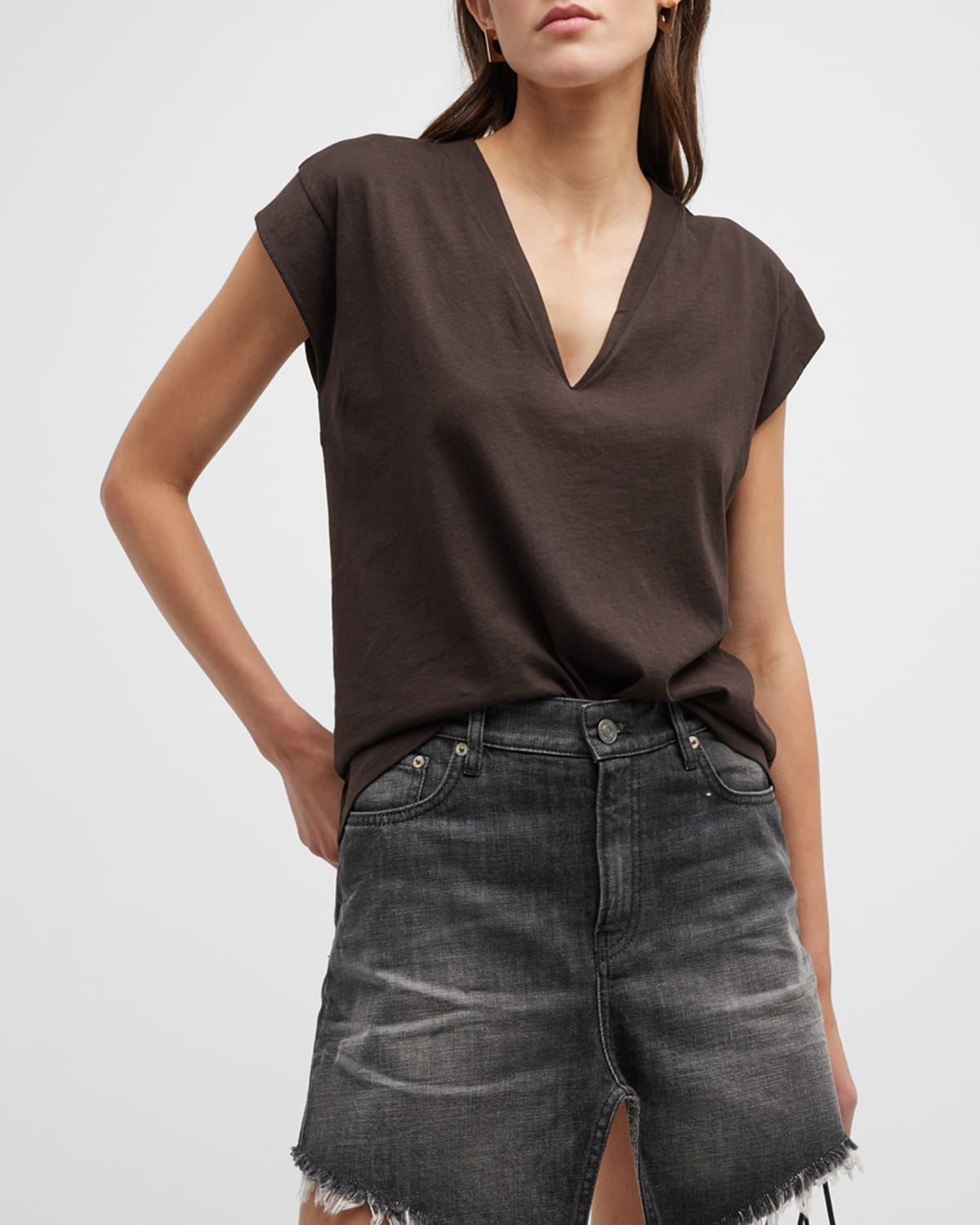 Shop Frame Le Mid Rise V-neck Tee In Fatigue