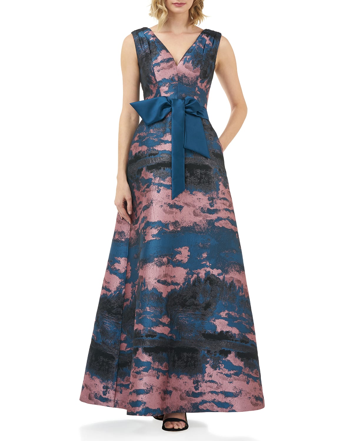 Kay Unger New York Valentin Abstract Jacquard V-Neck Sleeveless Gown w/ 3D Bow