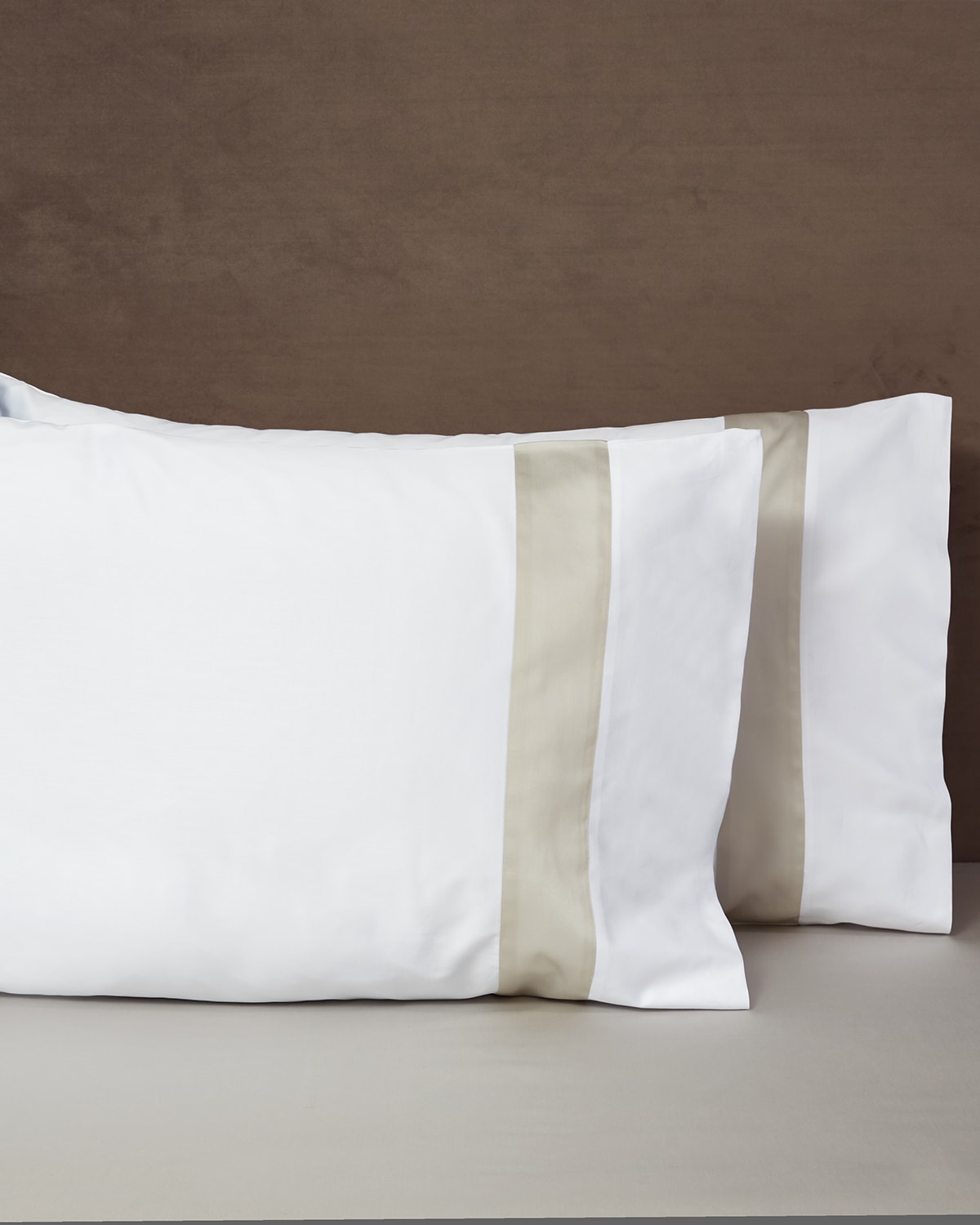 Signoria Firenze Aida King Pillowcases, Set Of 2 In White/pearl