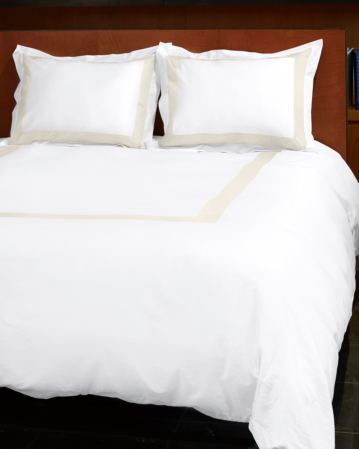 Signoria Firenze Aida Queen Duvet Cover In White/ivory