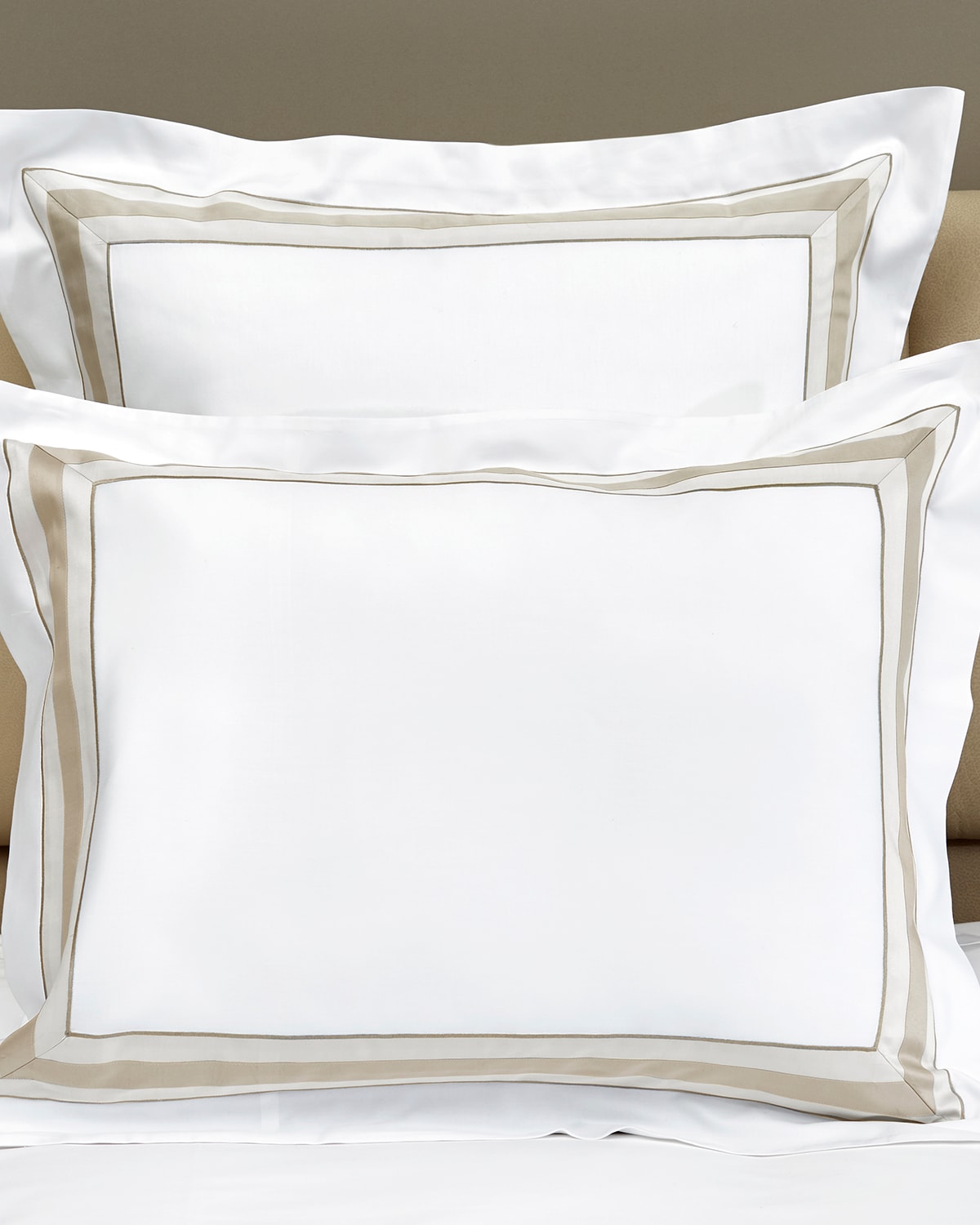 Signoria Firenze Dimora Standard Sham In White/khaki