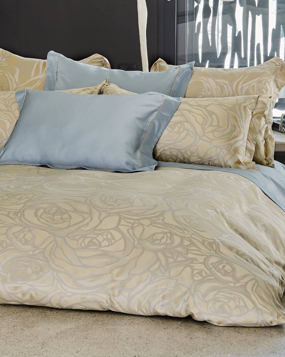 Signoria Firenze Roseto Queen Duvet Cover In Flax