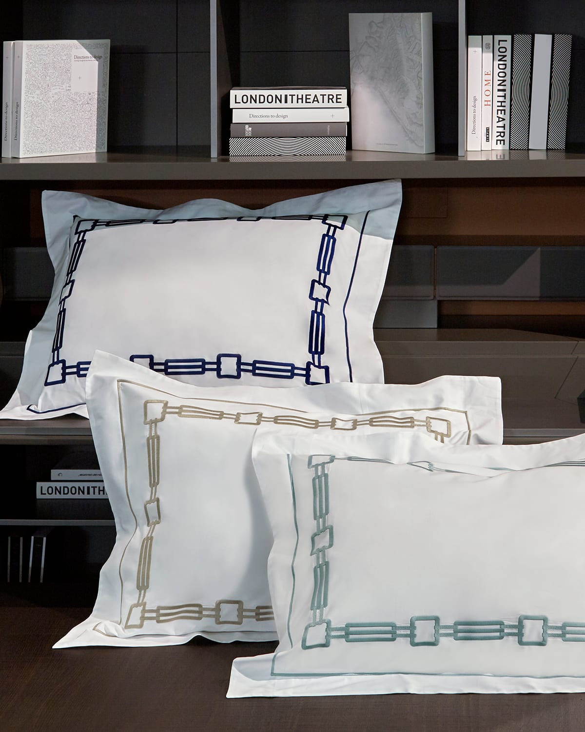 Signoria Firenze Retro Standard Sham In Wilton Blue