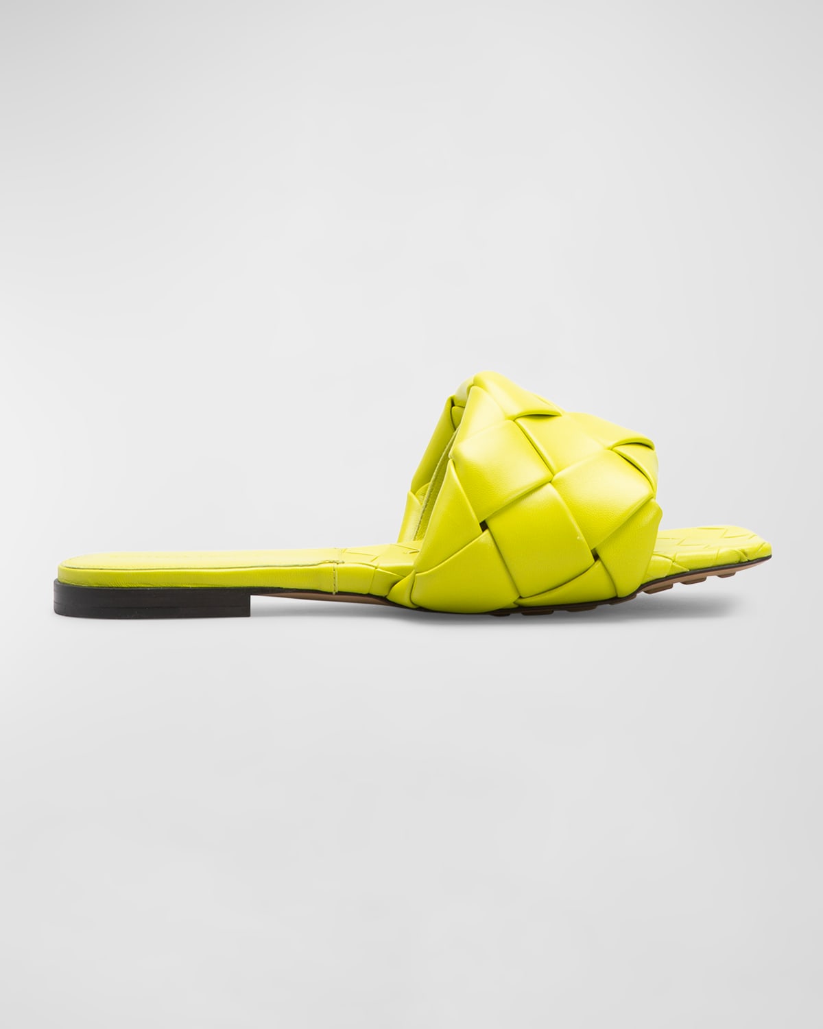Bottega Veneta The Lido Flat Mules In Intrecciato Nappa Lambskin In Kiwi