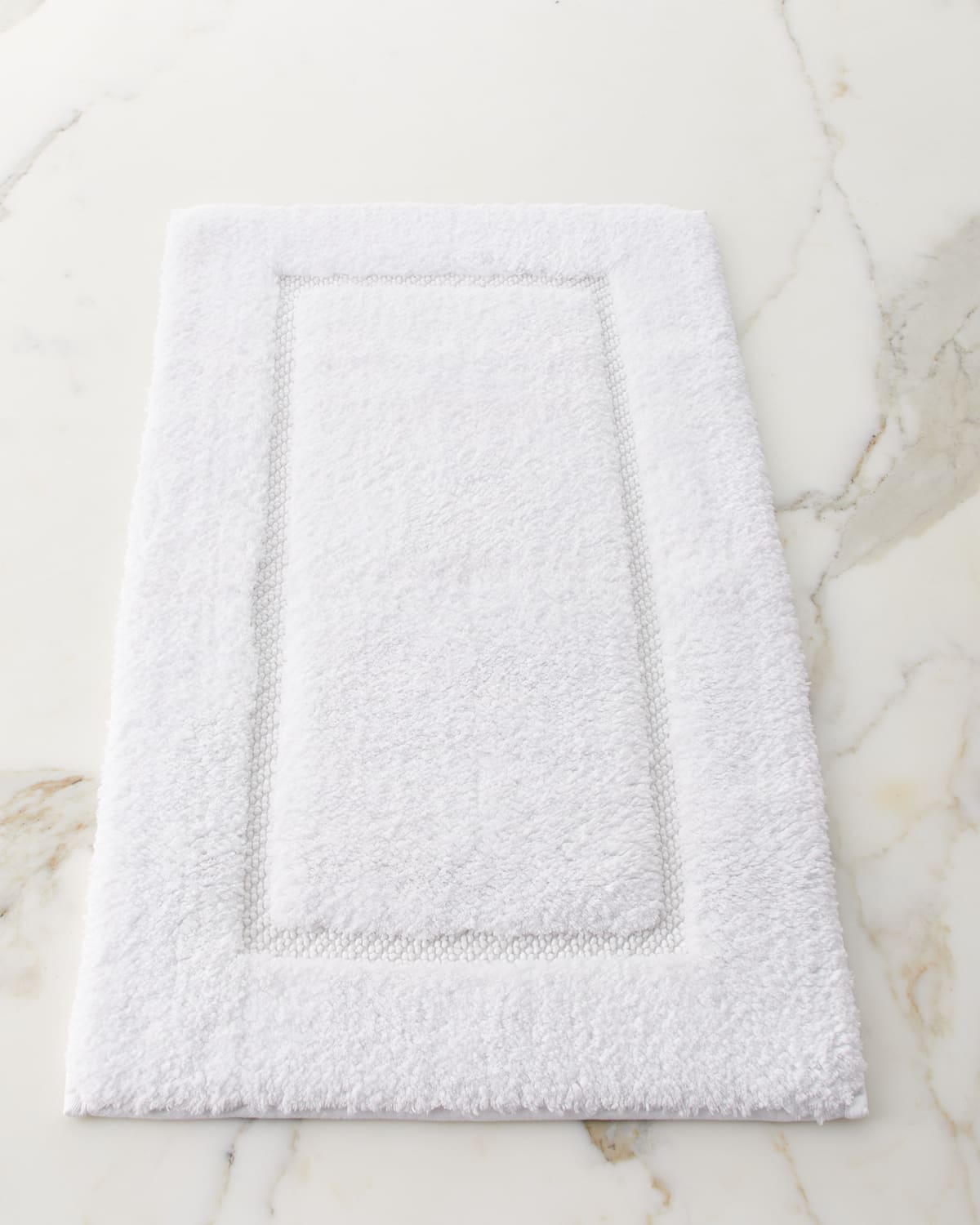 Graccioza Egoist Bath Rug, 20" X 31" In White