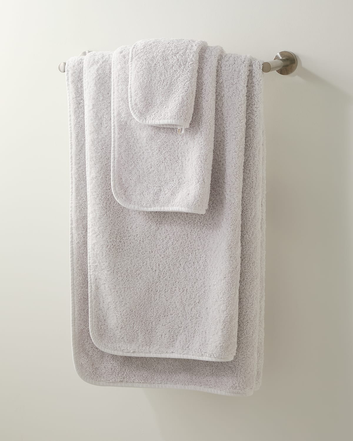 Shop Graccioza Egoist Bath Towel In Cloud