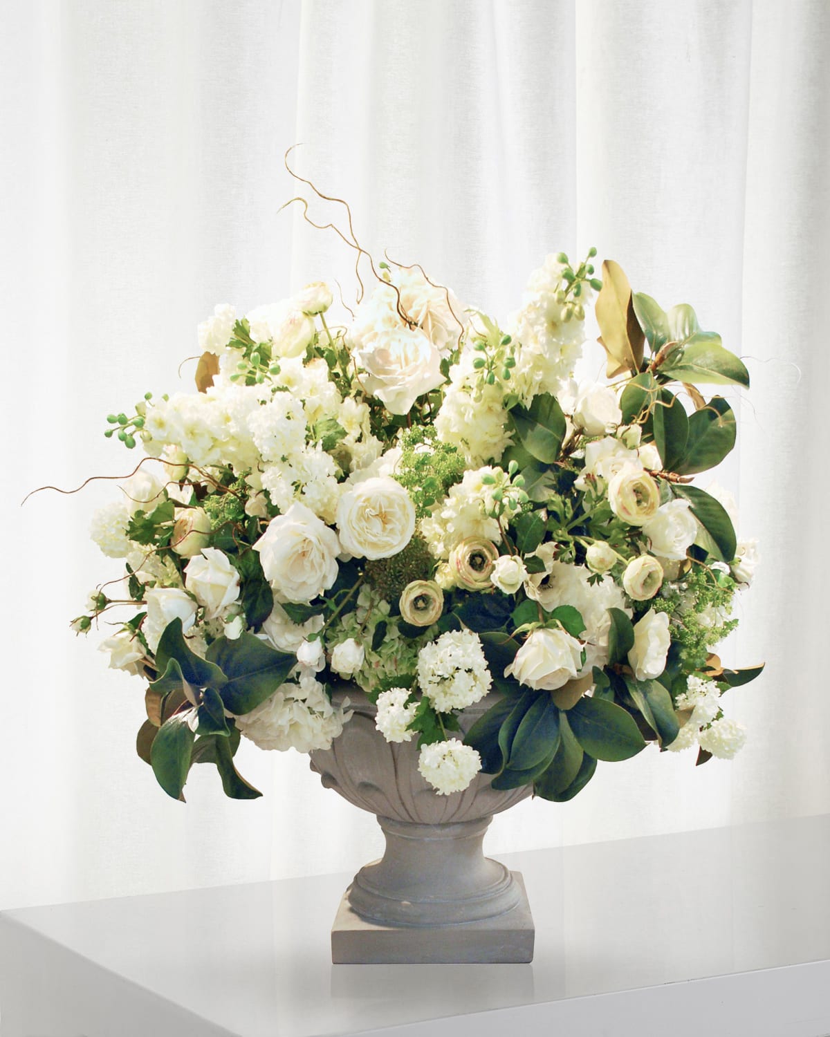 Winward Home Amaryllis & Rose Centerpiece In Green/white