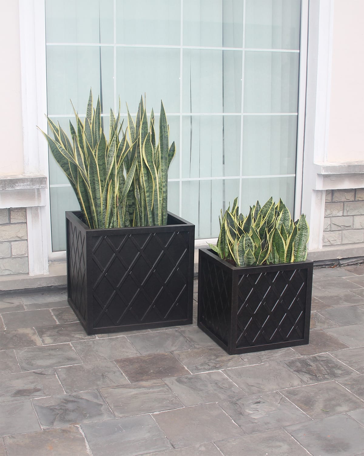 Shop Hanamint Lattice Outdoor 2-pack Planter Boxes, 18" And 24" In Terra Mist