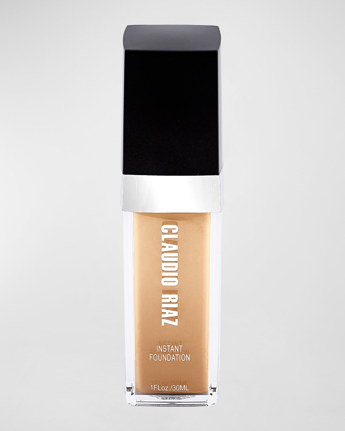 Claudio Riaz Instant Foundation