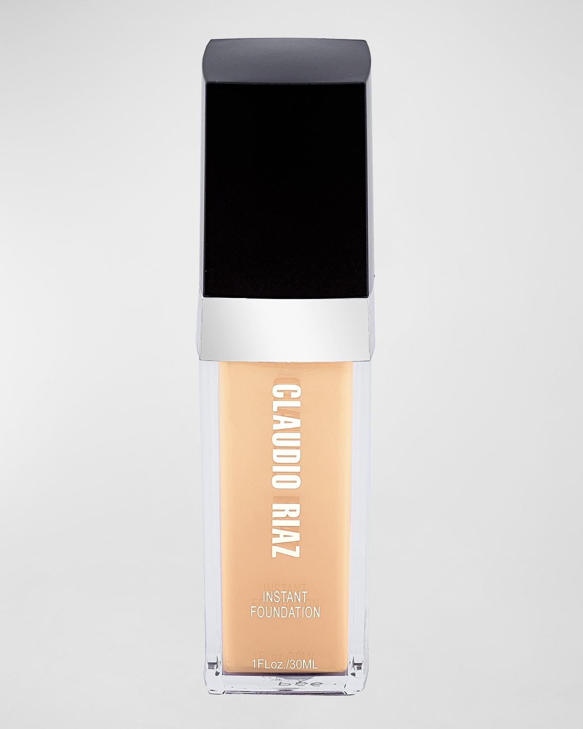 Claudio Riaz Instant Foundation