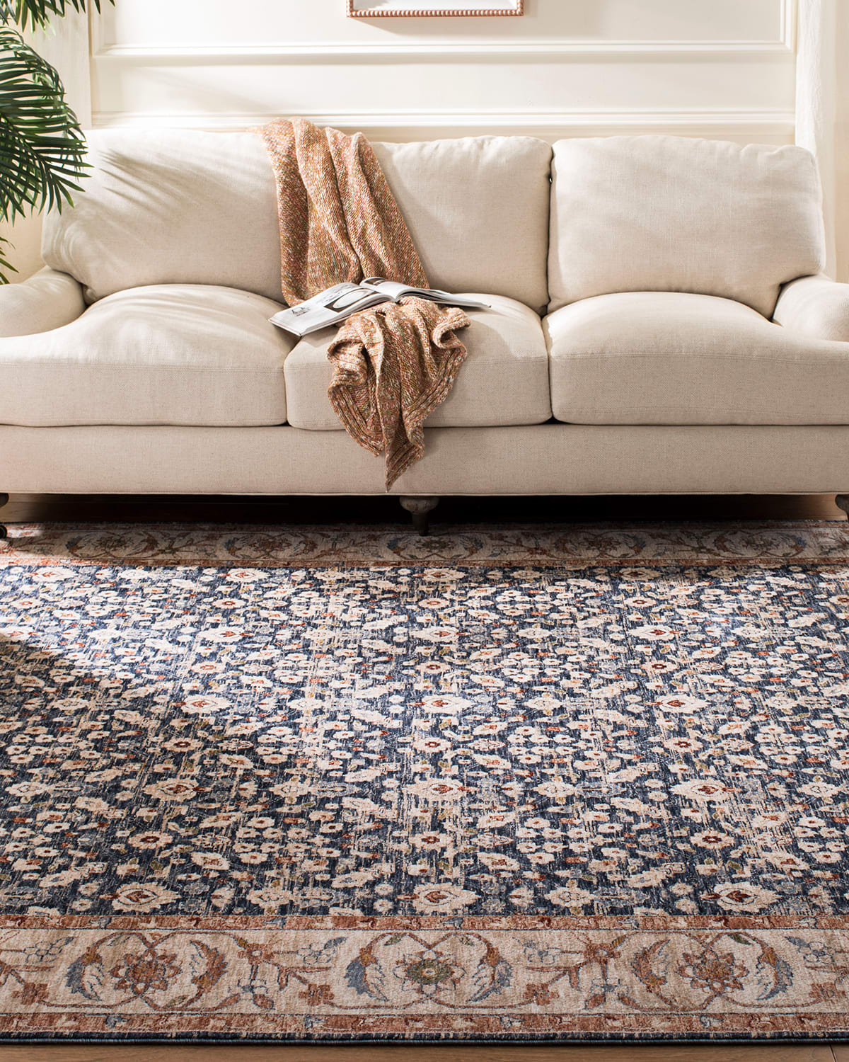 Ralph Lauren Carlingford Navy Power-loomed Rug, 6' X 9' In Navy/beige