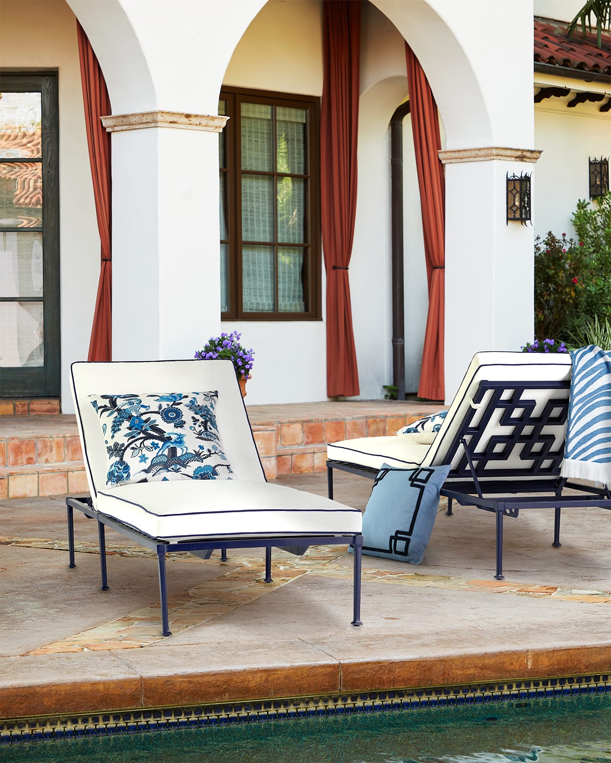 Neiman Marcus Hampton Single Chaise In Navywht