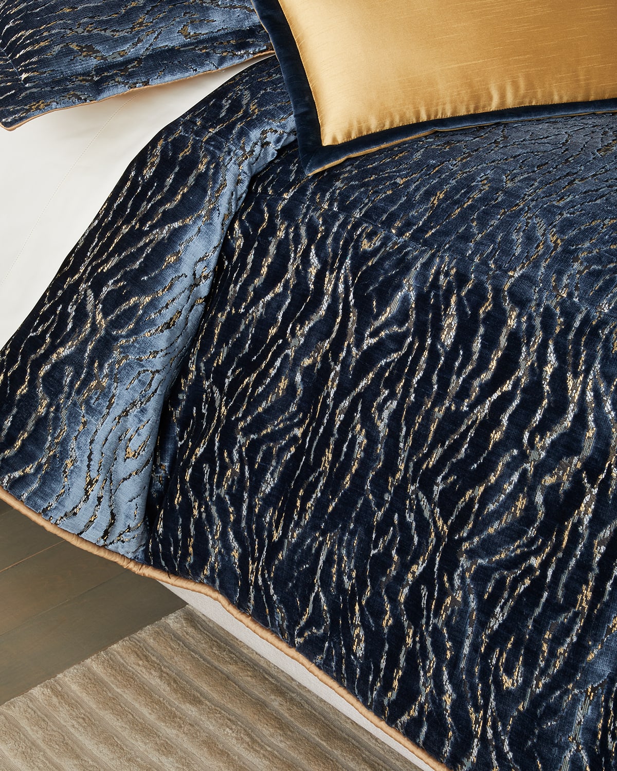 Olivia Quido Safari 3-piece King Comforter Set