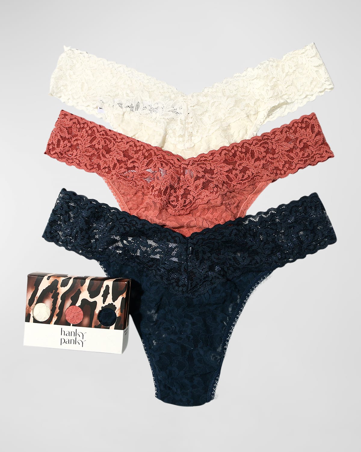 Hanky Panky 3 Pack Signature Lace Original Rise Thongs In Printed Box In Animal Print Ivor