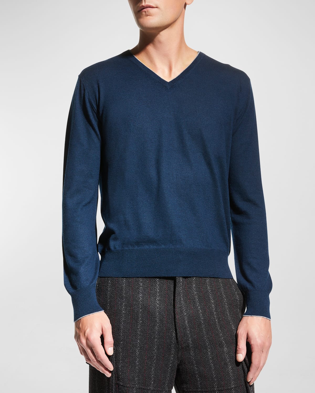 Neiman Marcus Men's Extra Lightweight Wool-cashmere V-neck Sweater In Navy