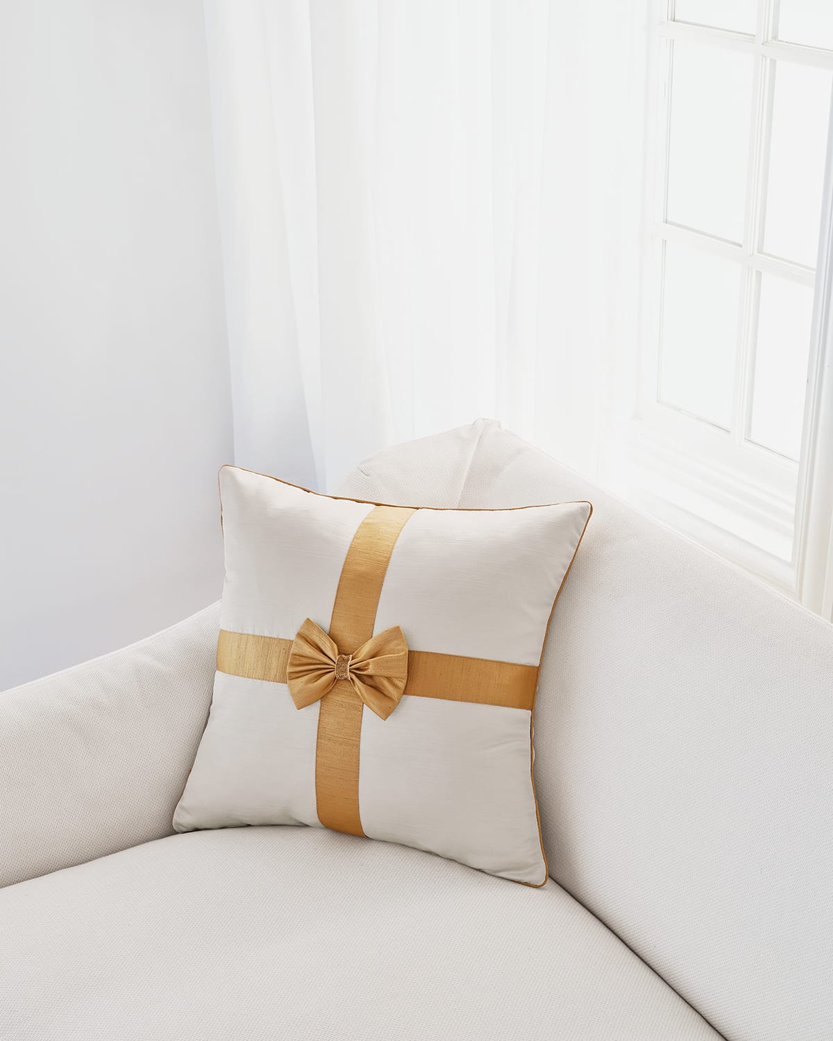 Gift Bow Decorative Pillow, Gold