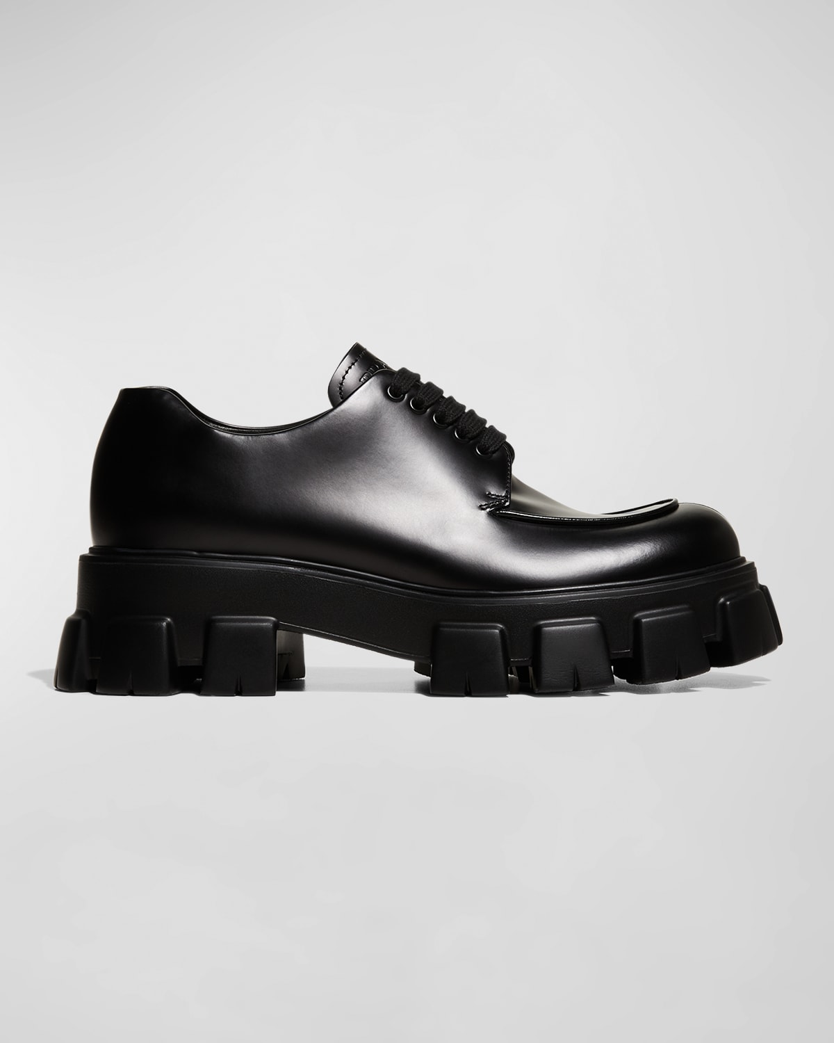 Prada Men's Monolith Lug-sole Leather Derby Shoes In Nero