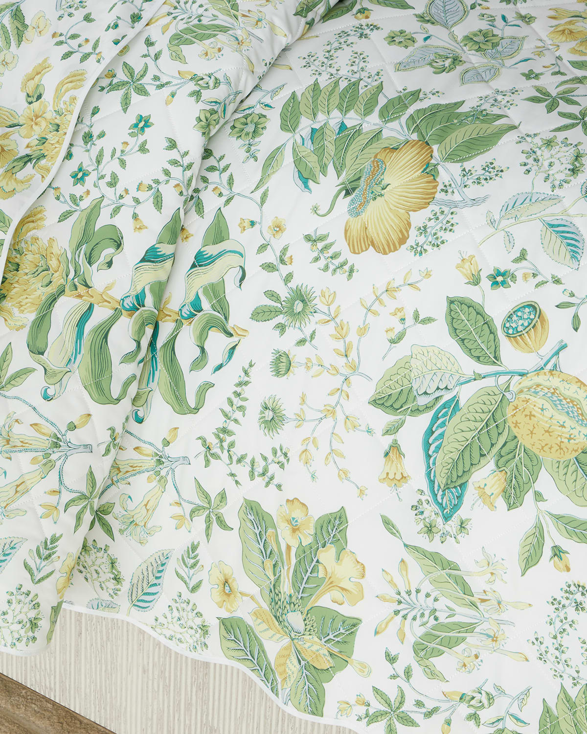 Matouk Schumacher Pomegranate Full/queen Quilt