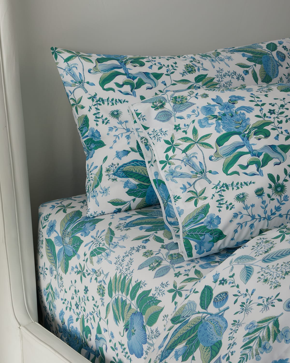 Matouk Schumacher Pomegranate Standard Pillowcase Pair In Sea