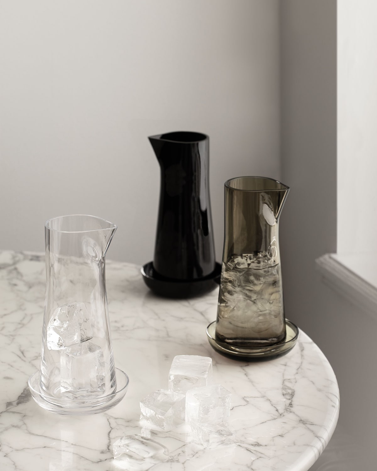 Orrefors Informal Black Carafe With Bowl In Black