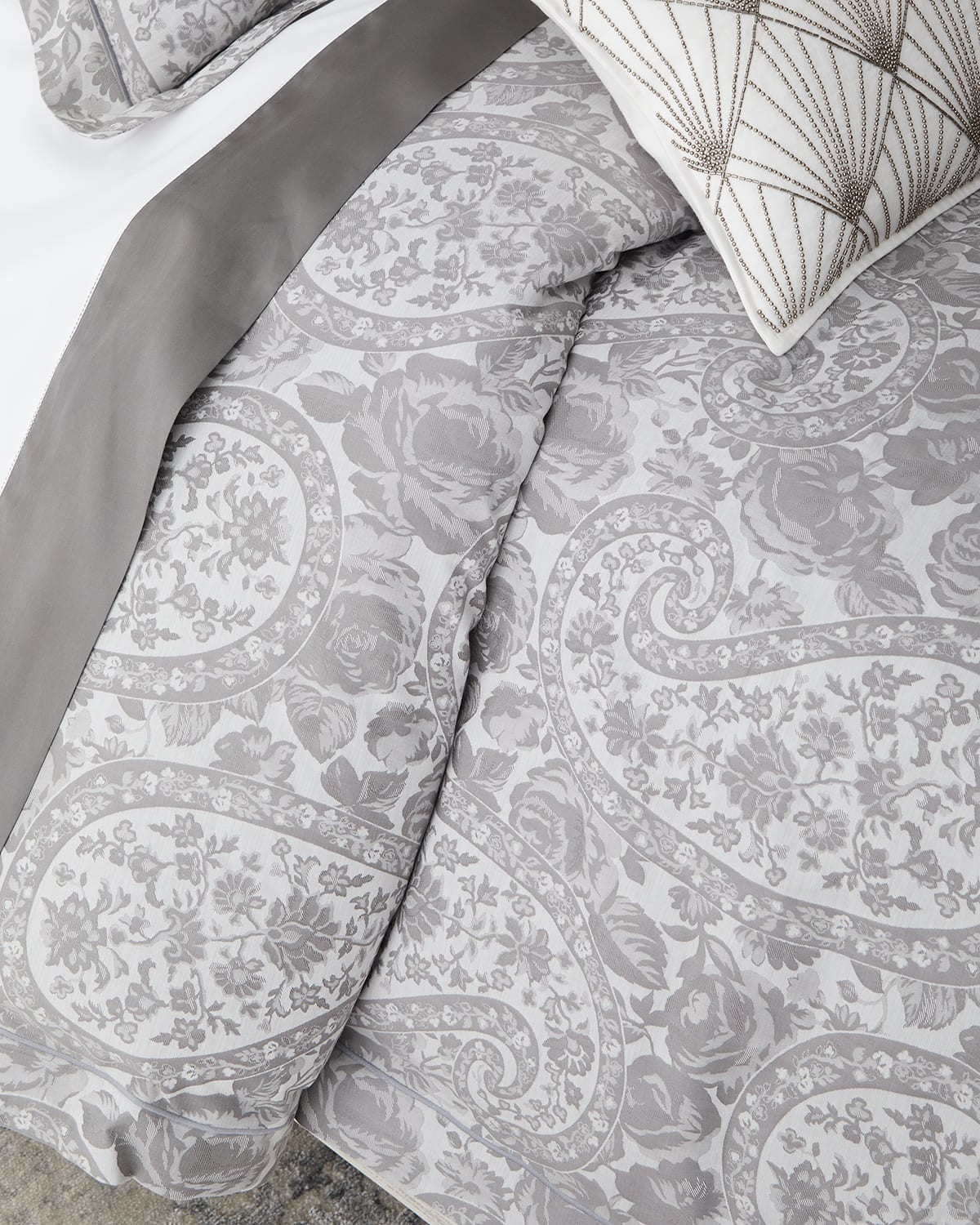 Ralph Lauren Aubree Paisley Full Queen Comforter In Gray
