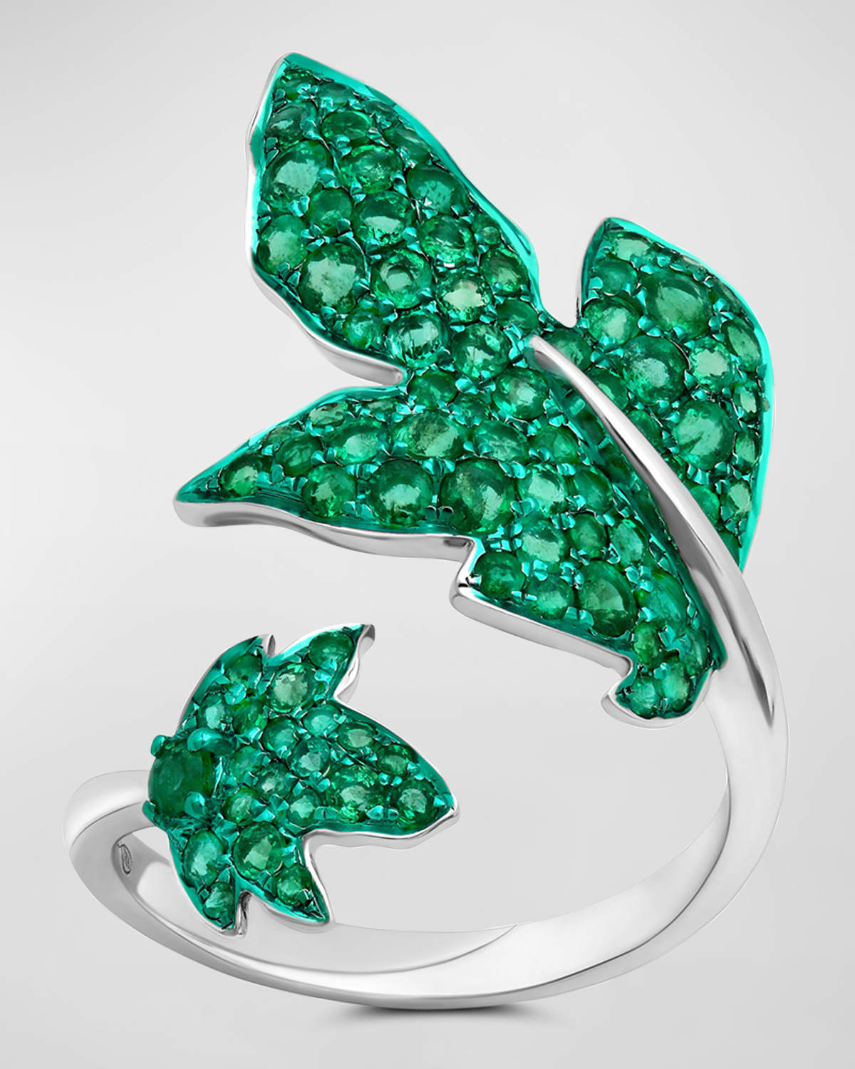 Graziela Gems Large Green Rhodium and Emerald Folha Ring