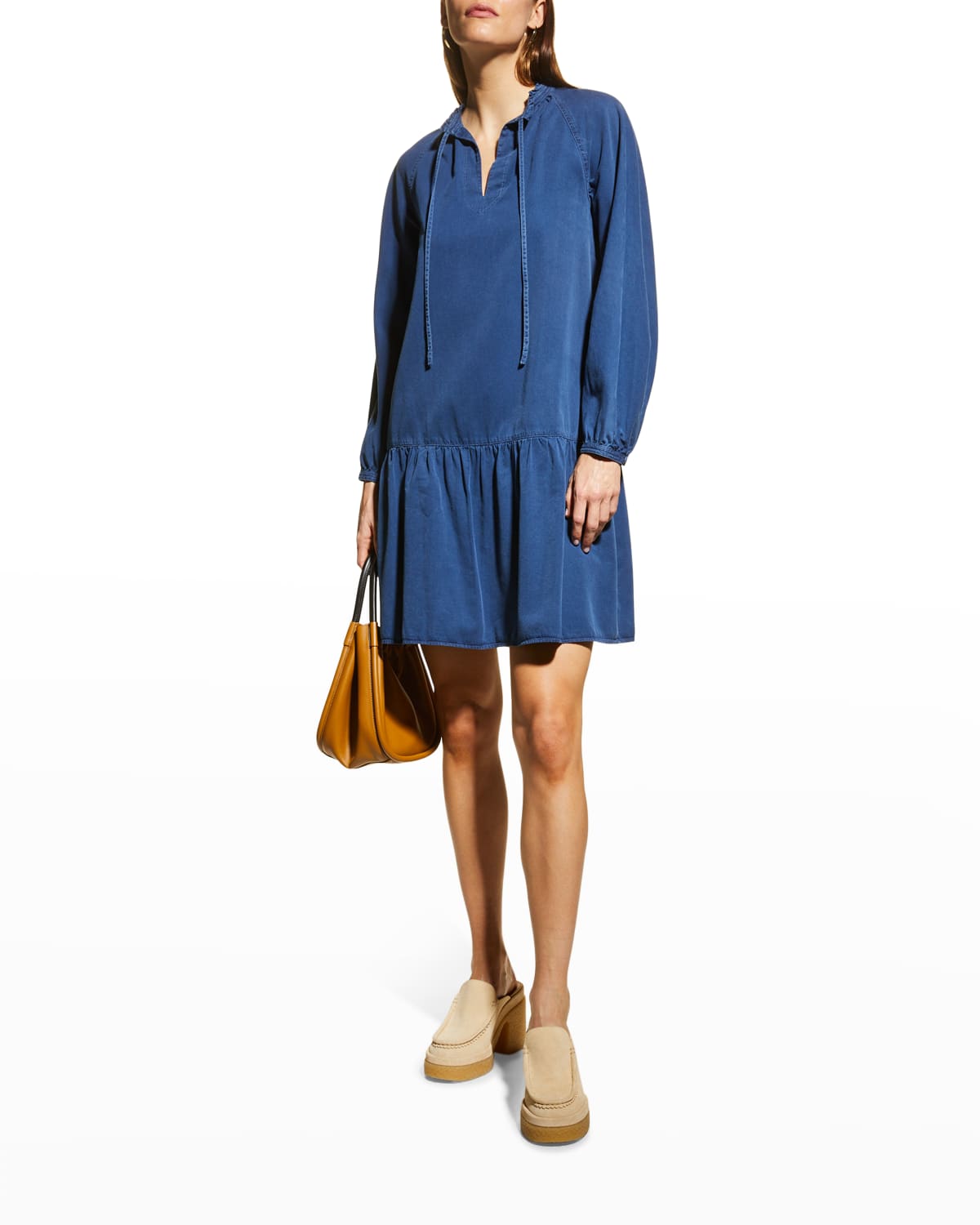 Apc Natalia V-neck Balloon-sleeve Mini Shift Dress In Washed Indigo