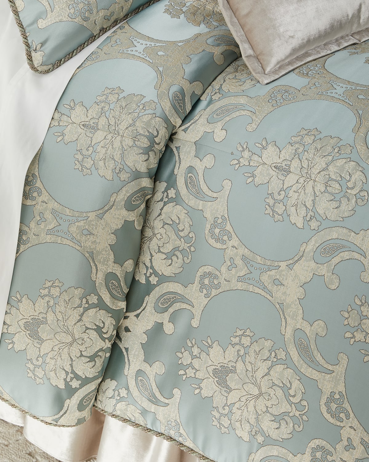 Austin Horn Collection Elizabeth King 3-piece Comforter Set In Blue