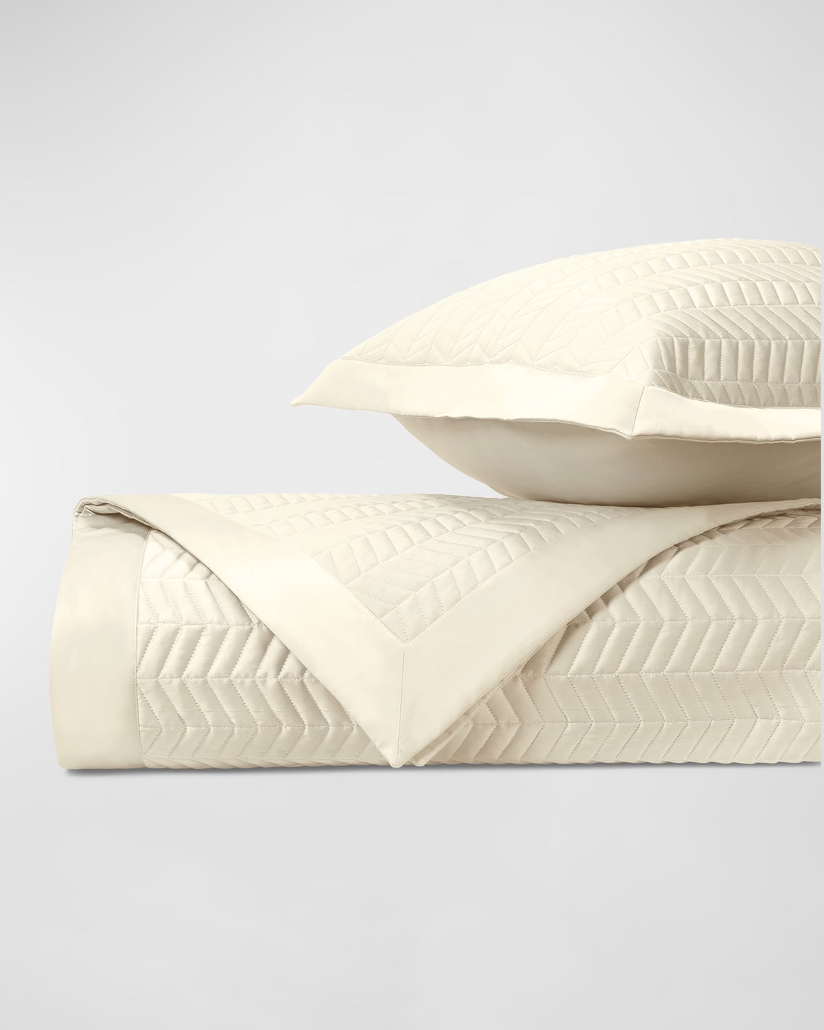 Shop Home Treasures Chester Quilting Coverlet And Shams - Queen In Ivory