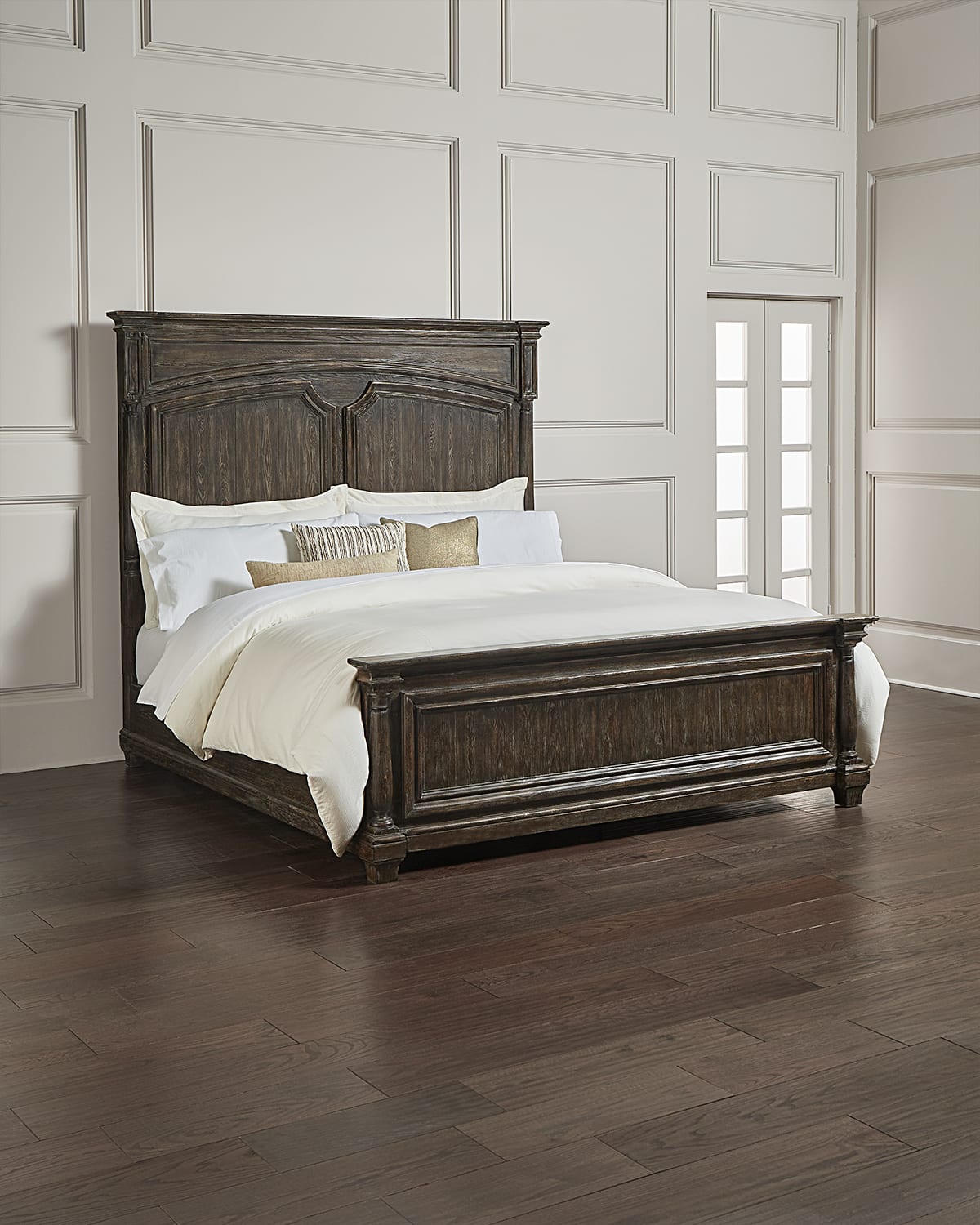 Hooker Furniture Traditions King Panel Bed In Maduro Brown