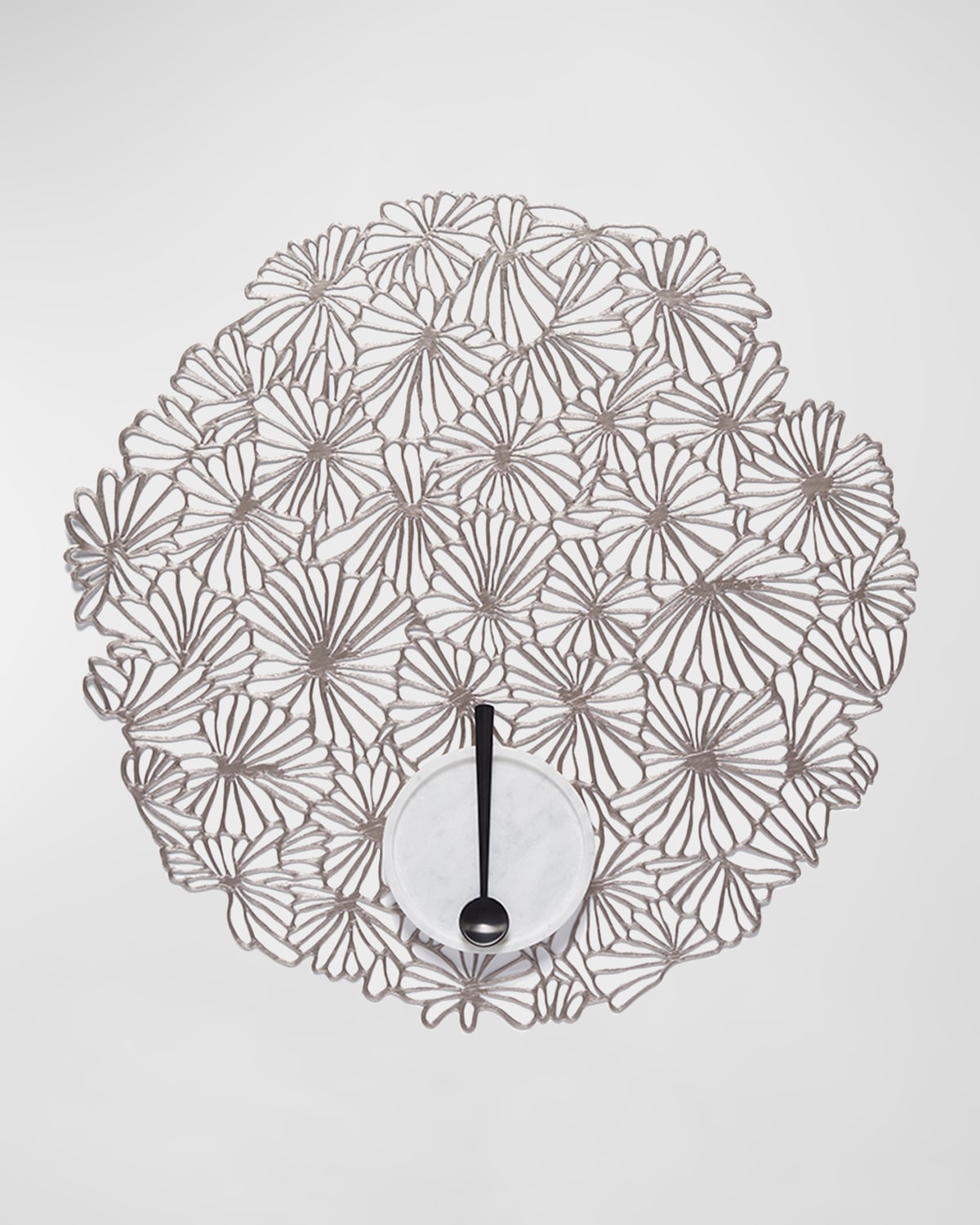 Chilewich Pressed Daisy 14" Placemat In Gunmetal