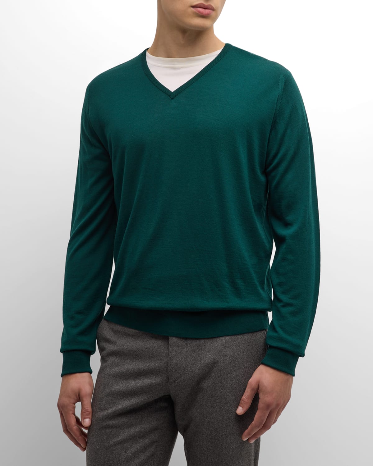 John Smedley Men's Bobby V-neck Wool Sweater In Pine