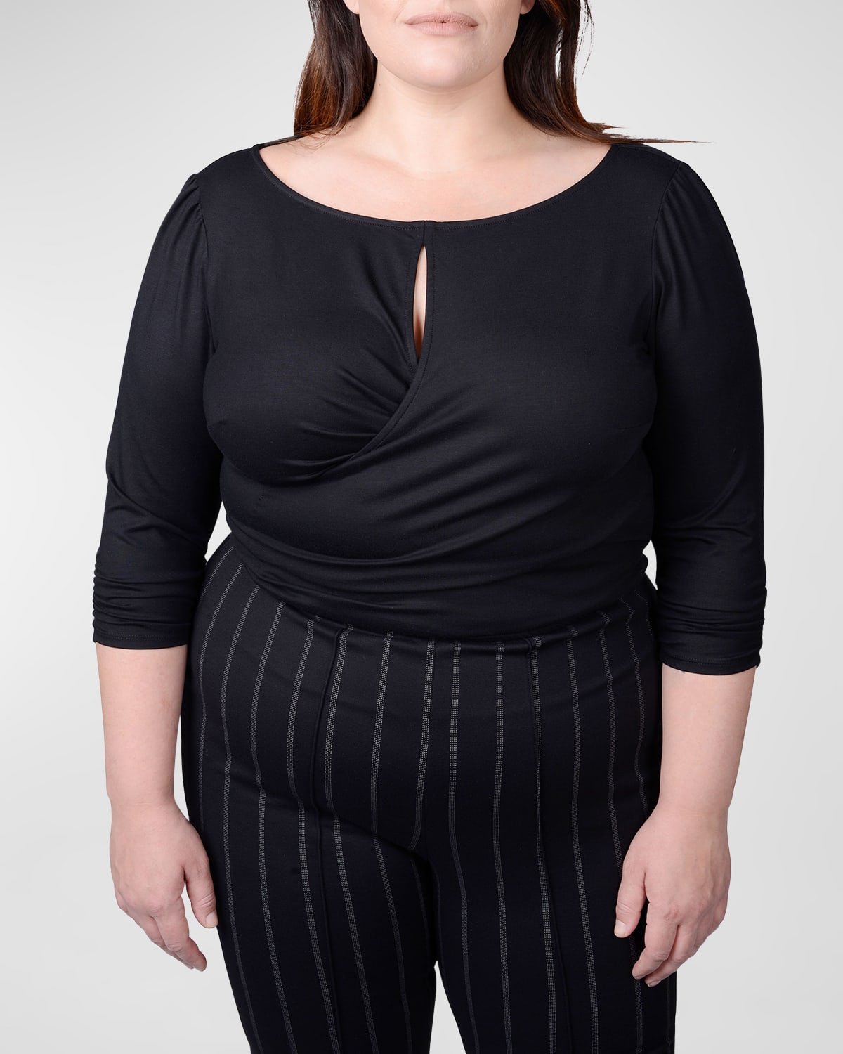 MAYES NYC PLUS SIZE TAMARA KNIT KEYHOLE WRAP TOP