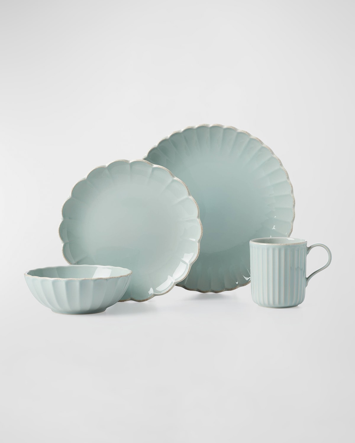 French Perle Scallop Ice Blue 4-Piece Place Setting